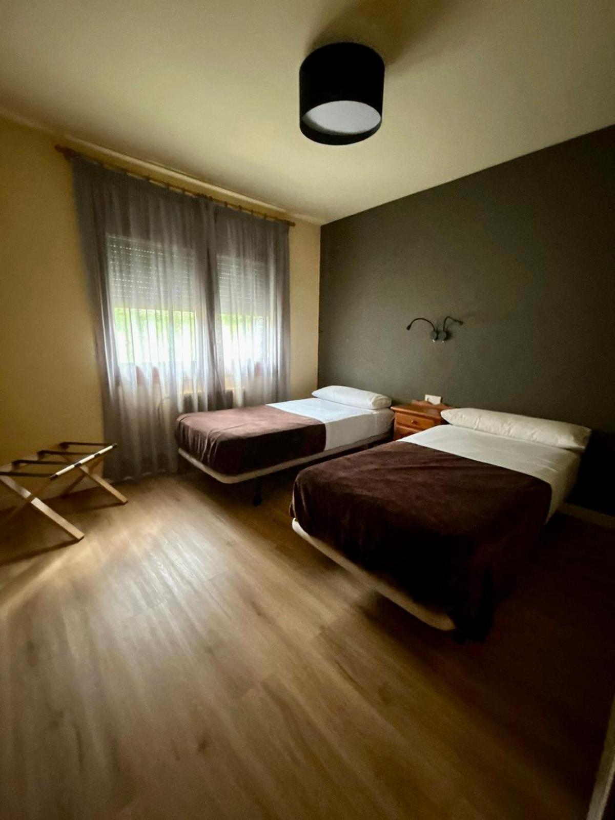 Apartamentos Turisticos Poblado Arinsal Eksteriør billede
