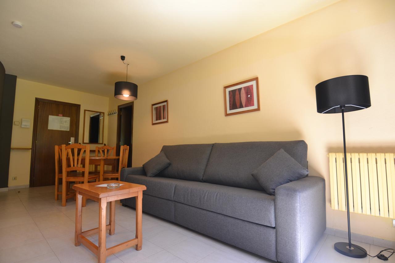 Apartamentos Turisticos Poblado Arinsal Eksteriør billede