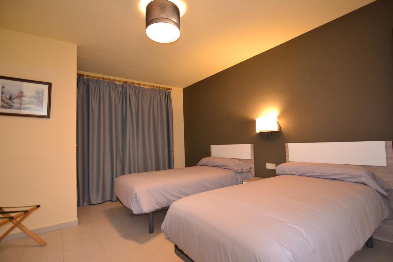 Apartamentos Turisticos Poblado Arinsal Eksteriør billede