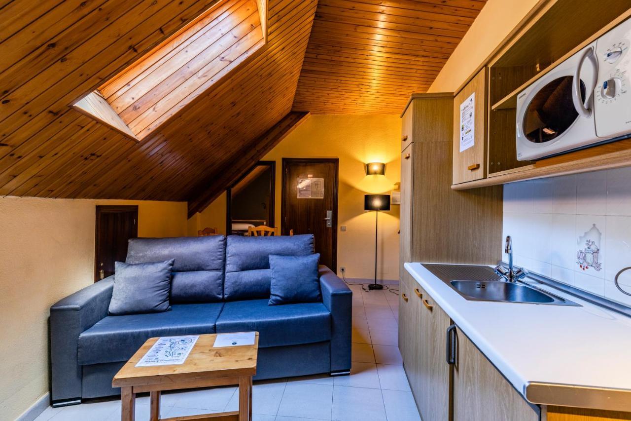 Apartamentos Turisticos Poblado Arinsal Eksteriør billede